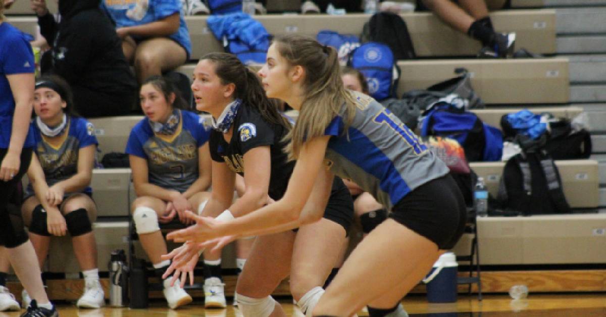 VOLLEYBALL Lowell VS Highland 2020 NWI.Life