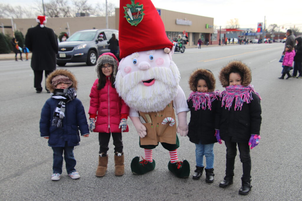 kids and mascot