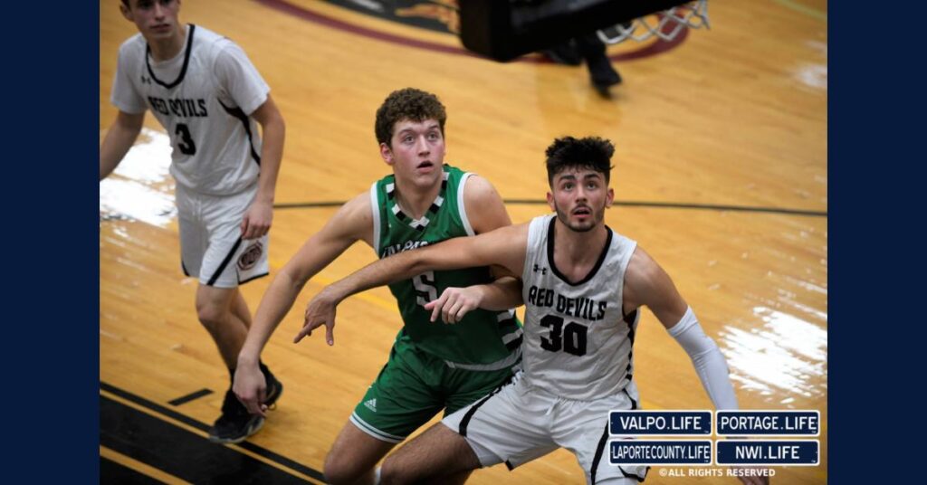 BOYS BASKETBALL Valparaiso vs Lowell 2020