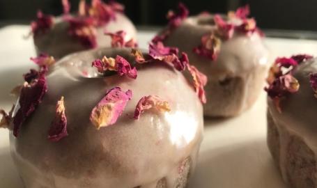 rose doughnuts 