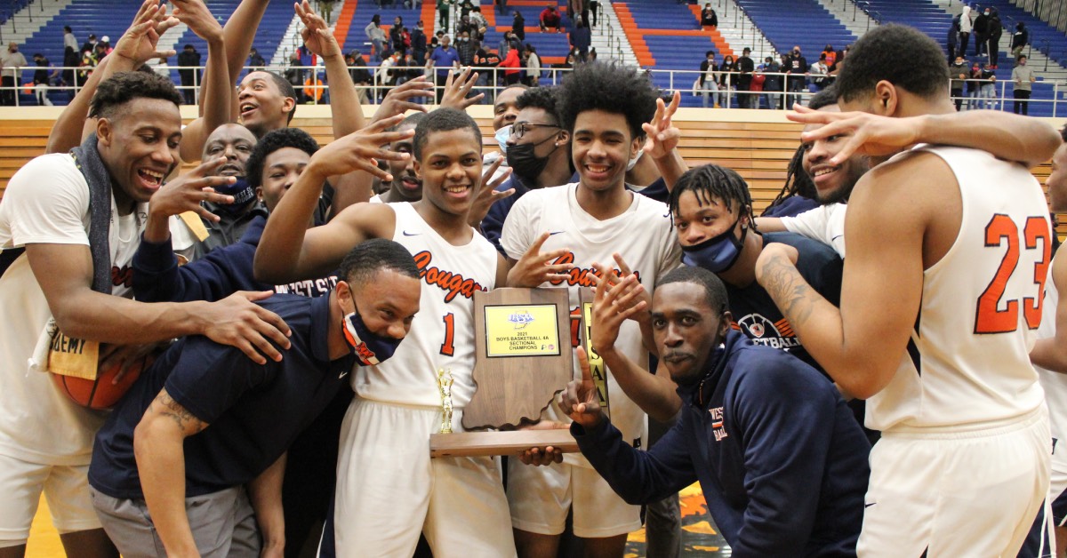 BOYS BASKETBALL SECTIONALS CHAMPIONSHIPS Gary West Side vs Munster 2021