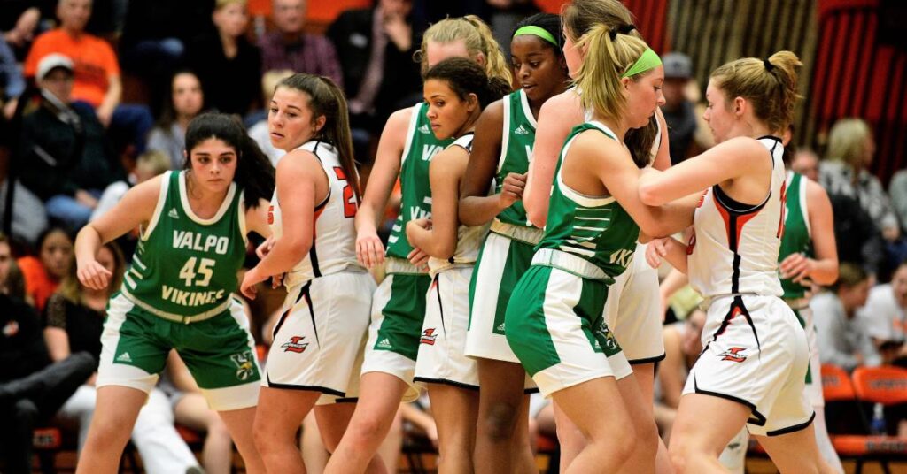 GIRLS BASKETBALL Valparaiso VS La Porte 2021