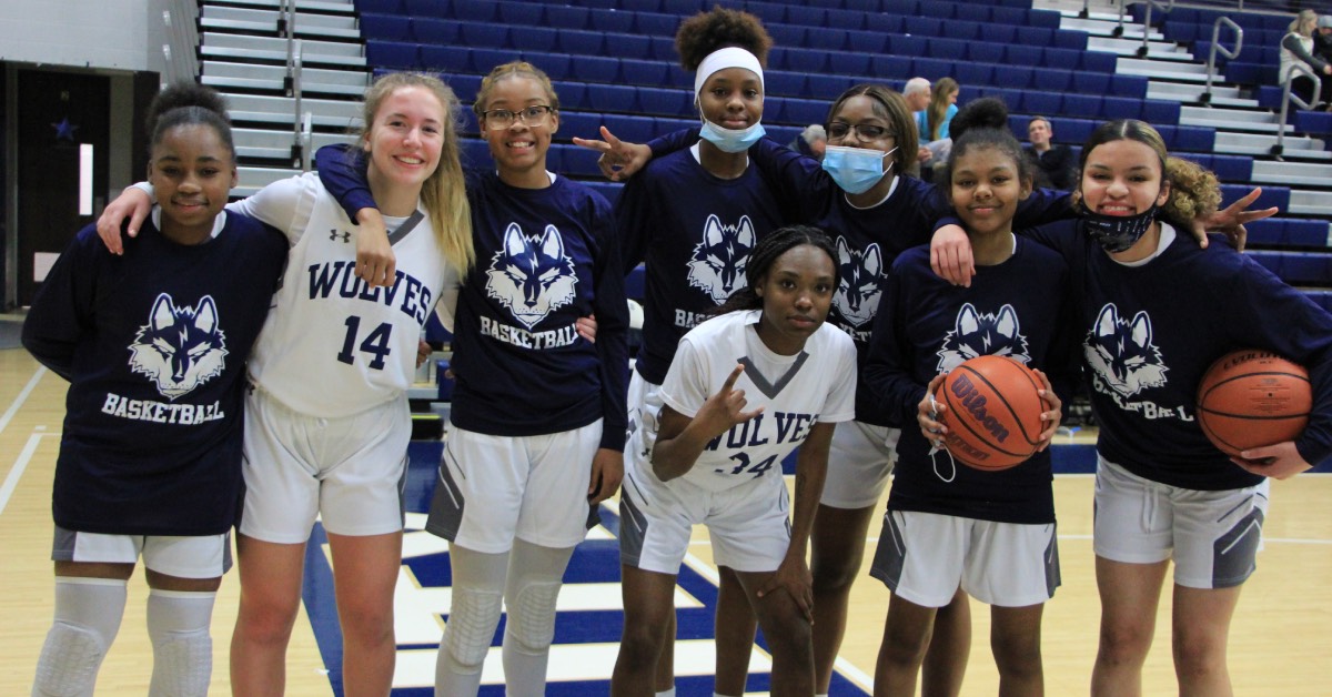 GIRLS BASKETBALL Holiday Hoops Tournament 2021 Marquette Catholic VS Michigan City