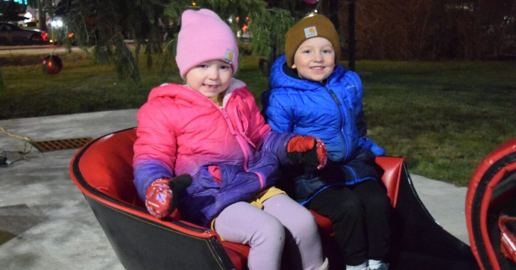 Holladay Properties sponsors Indiana&#8217;s largest tree lighting