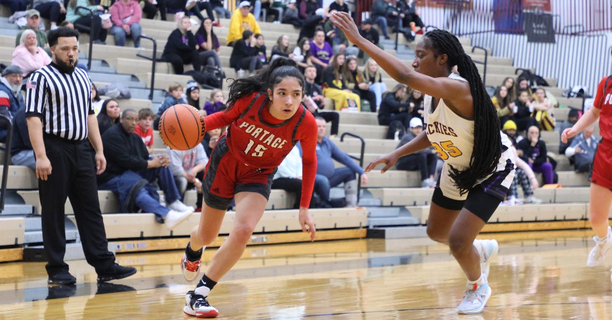 GIRLS BASKETBALL IHSAA SECTIONAL Portage VS. Hobart 2023