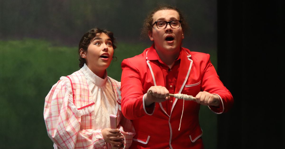 Caleb Anglin Crown Point High School Presents “Mary Poppins” 2023 - GreatNews.Life
