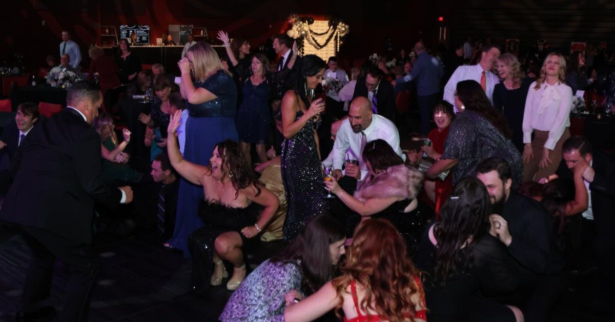 Crossroads Chamber to Host “Putting on The Ritz: Cheers to 15 Years” Gala at Hard Rock Casino