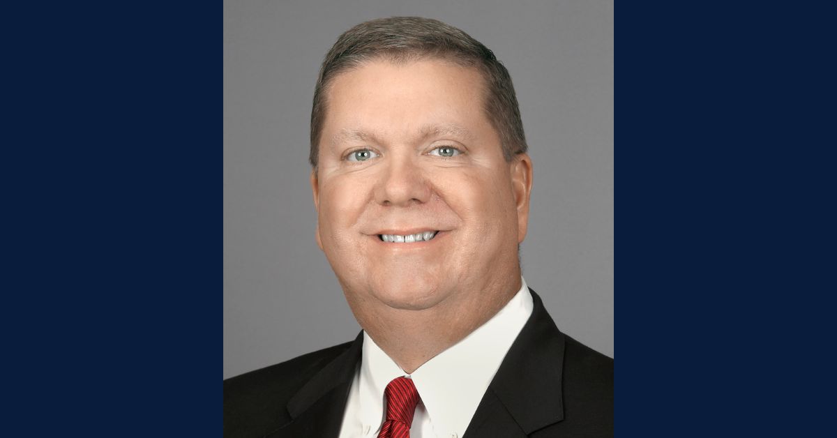 Dan Hampton Joins Indiana Bankers Association 40 Year Club