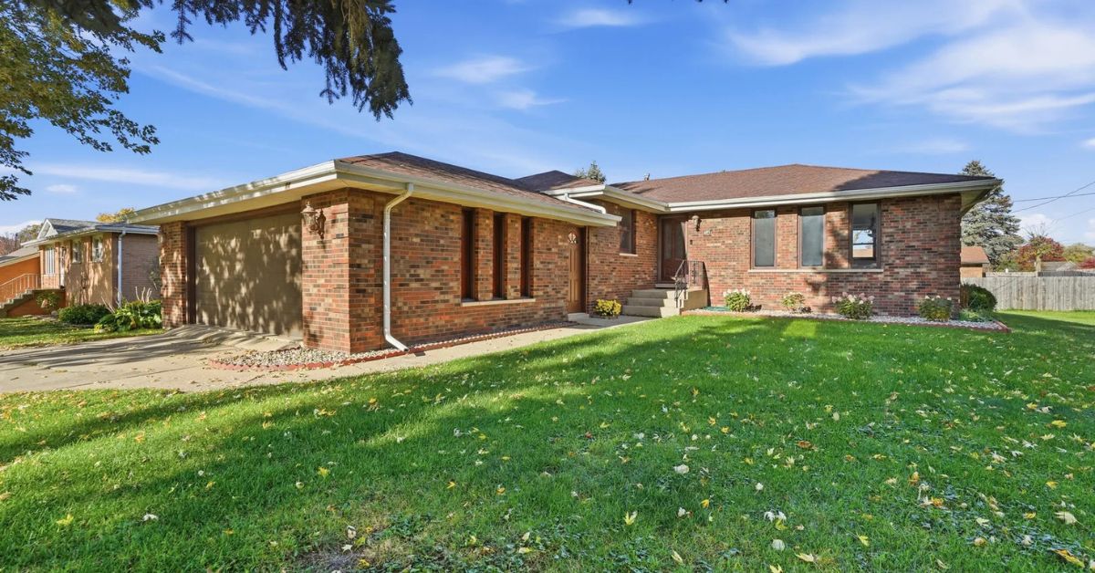 McColly Real Estate Featured Listing: 14 Helena Drive, Schererville, IN 46375
