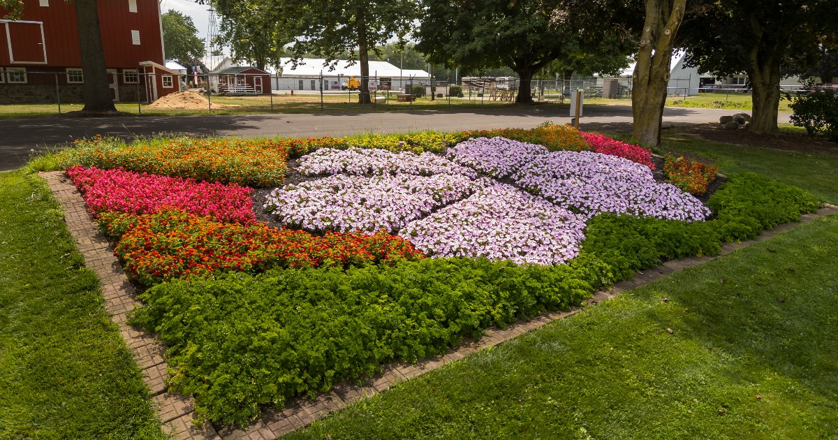 Vibrant Quilt Gardens honor Elkhart County heritage with 19th season of living art