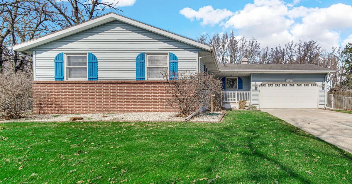 McColly Real Estate Featured Listing: 6936 Superior Avenue, Portage, IN 46368