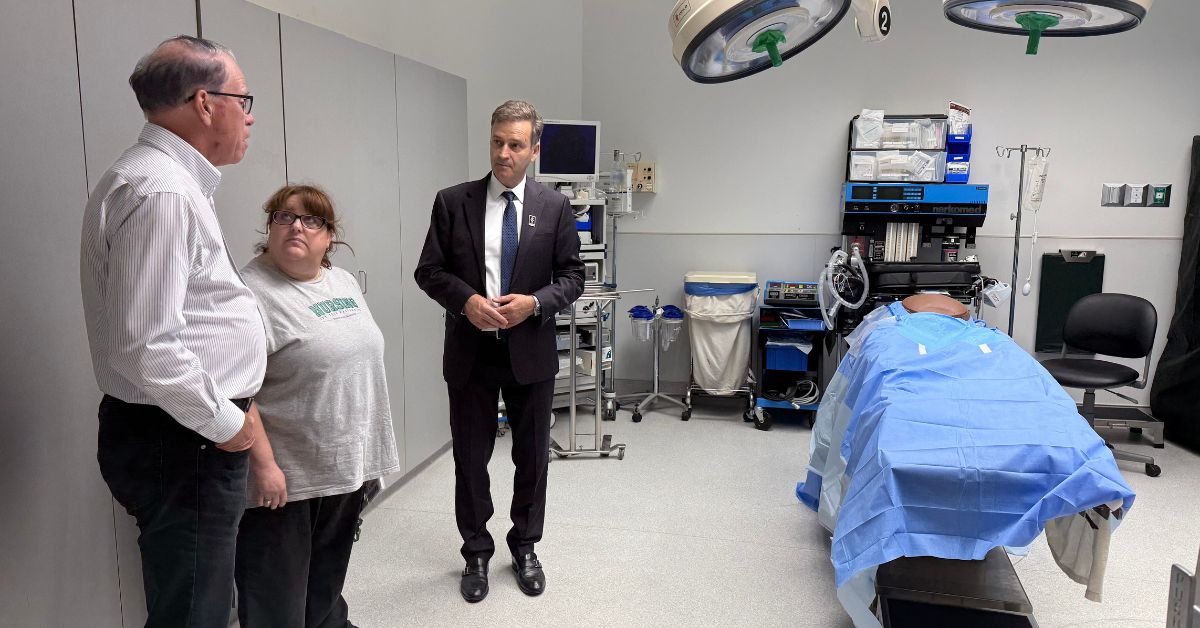 Governor Mike Braun Visits Ivy Tech Valparaiso Campus