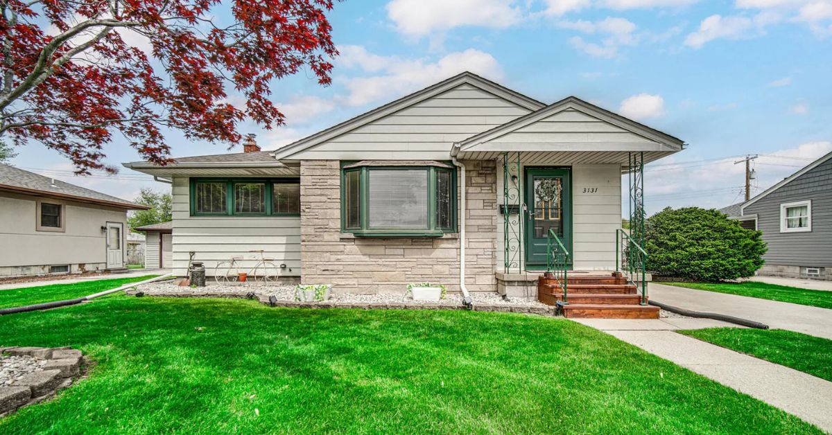 McColly Real Estate Featured Listing: 3131 Strong Street, Highland, IN 46322