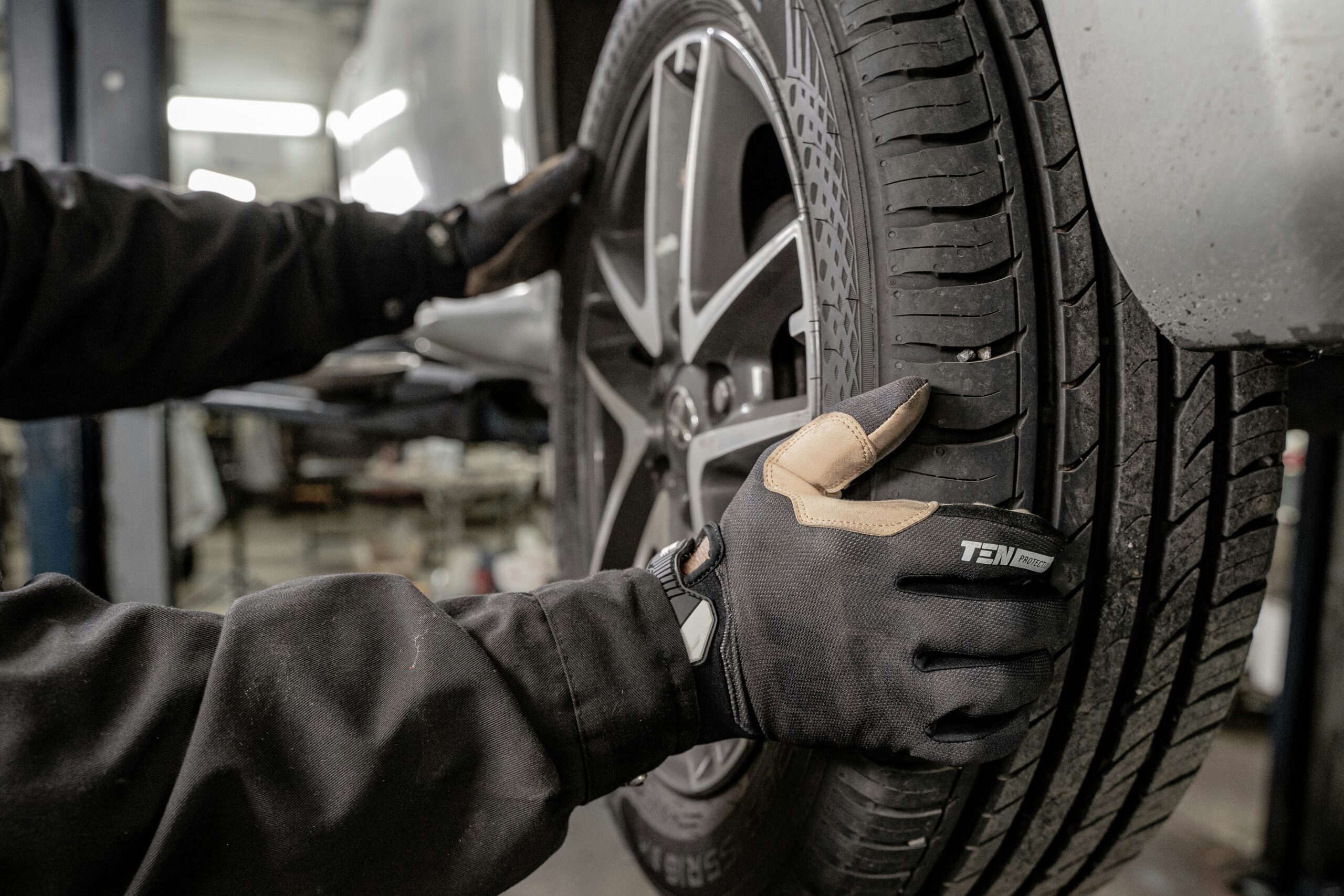 Team Chevrolet Valparaiso adds new medium-duty lift to service department