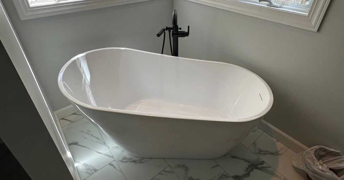 Why Homeowners Are Replacing Garden Tubs in 2026