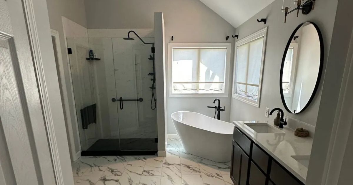 Walk-In Shower vs Bathtub: What Northwest Indiana Homeowners Are Choosing In 2026