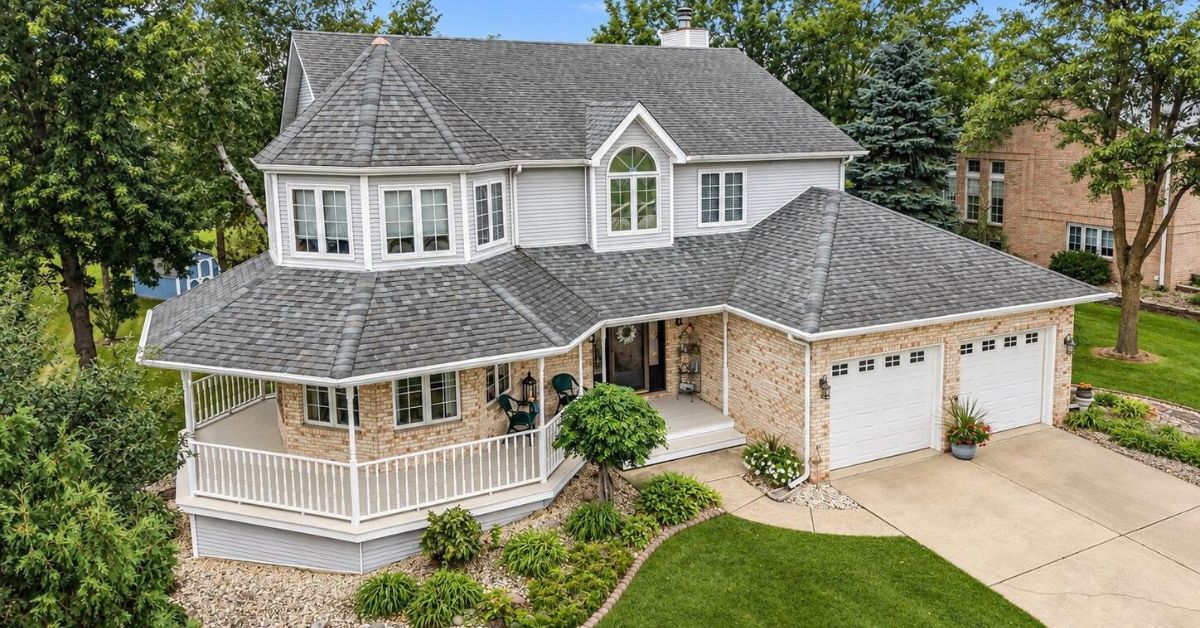 McColly Real Estate Featured Listing: 9260 Franklin Drive, St. John, IN 46373