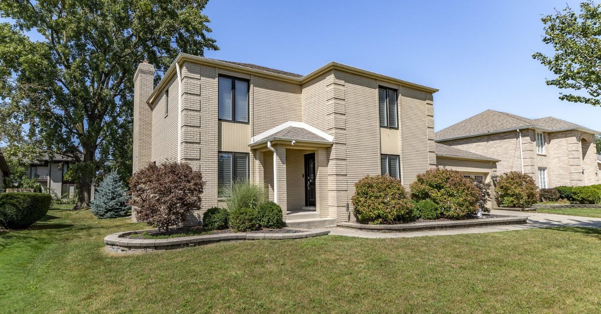 McColly Real Estate Featured Listing: 9832 Twin Creek Boulevard, Munster, IN 46321