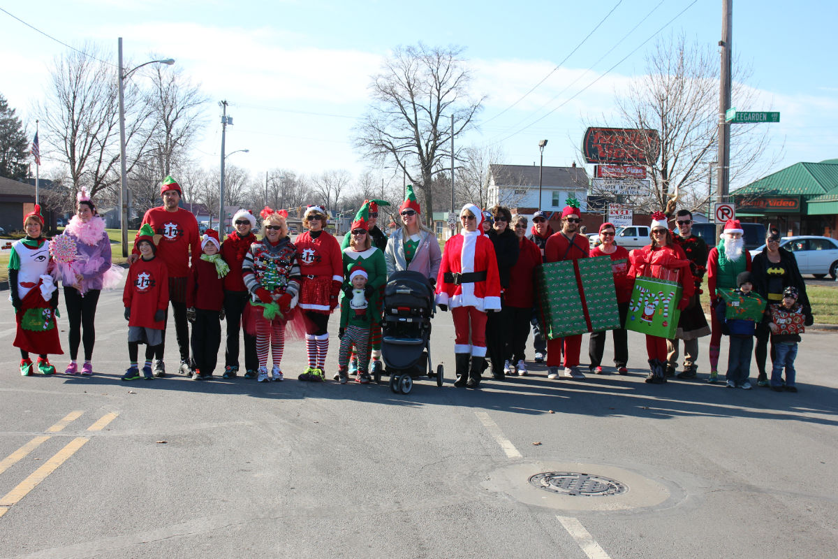 2014-LaPorte-Santa-Parade-Race-2
