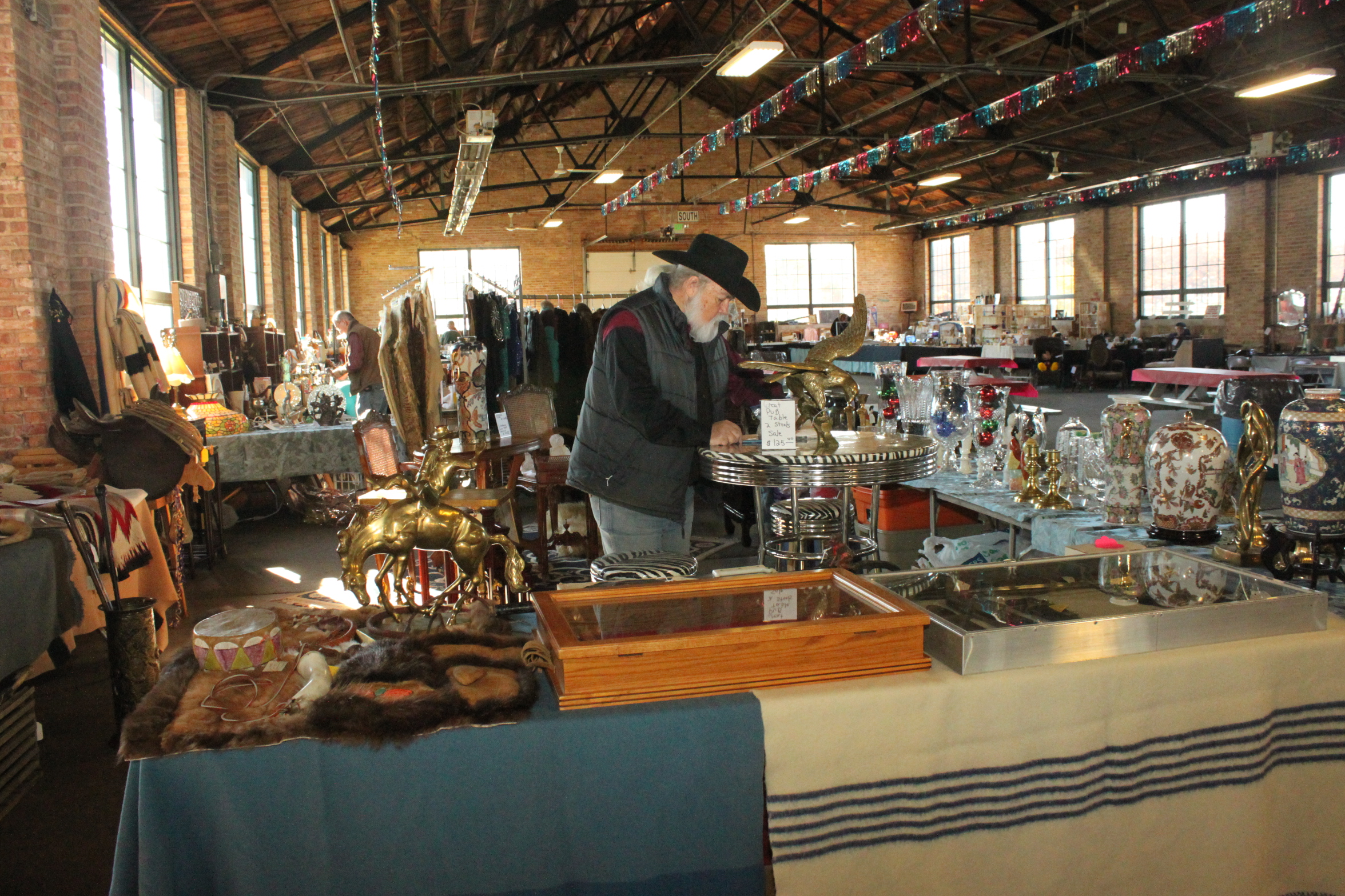 2014 Fall Antique & Collectibles Show