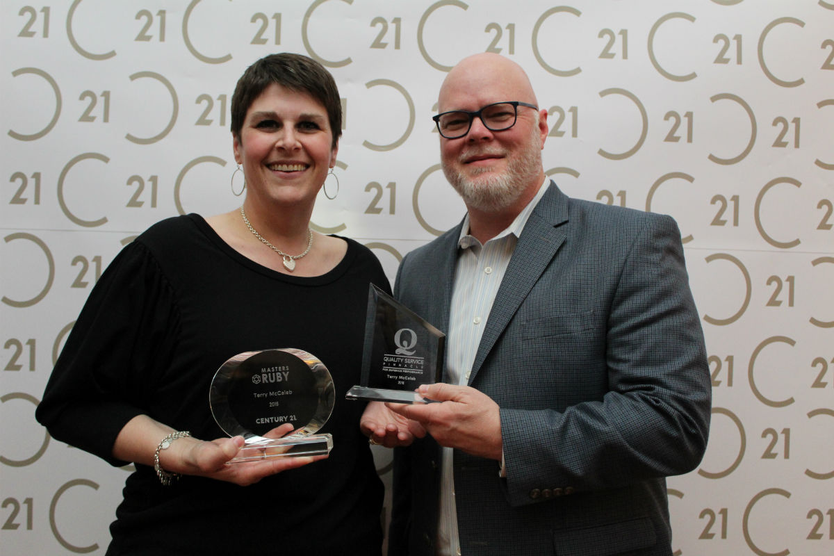 2019-Century-21-Awards-Night-03