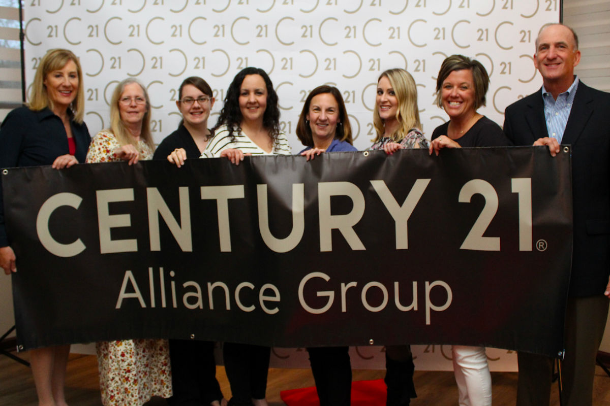 2019-Century-21-Awards-Night-05