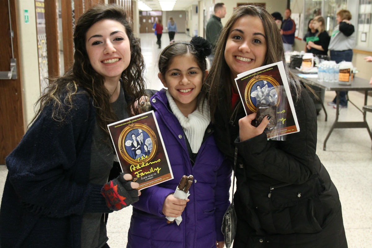 VHS Drama Club Students Perform “The Addams Family: The Musical”