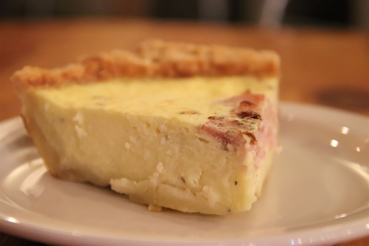 blackbirdhurl20 1200x800