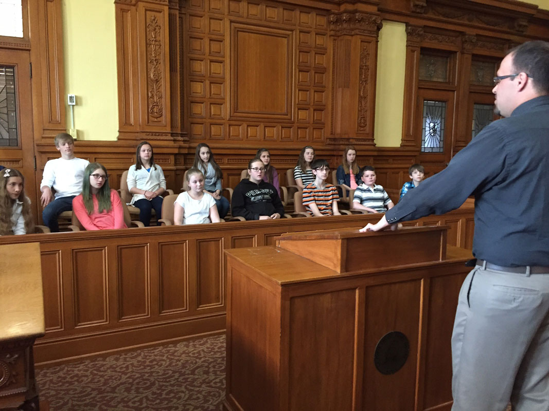 BMS-Court-Field-Trip-May-2016_03