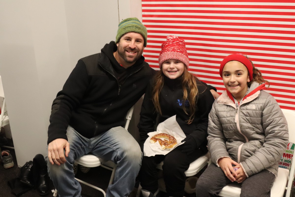 City-of-Crown-Point-Ice-Skating-at-Bulldog-Park-Opening-2018-5