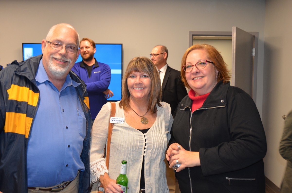 Crossroads-New-Office-Ribbon-Cutting-2017-8