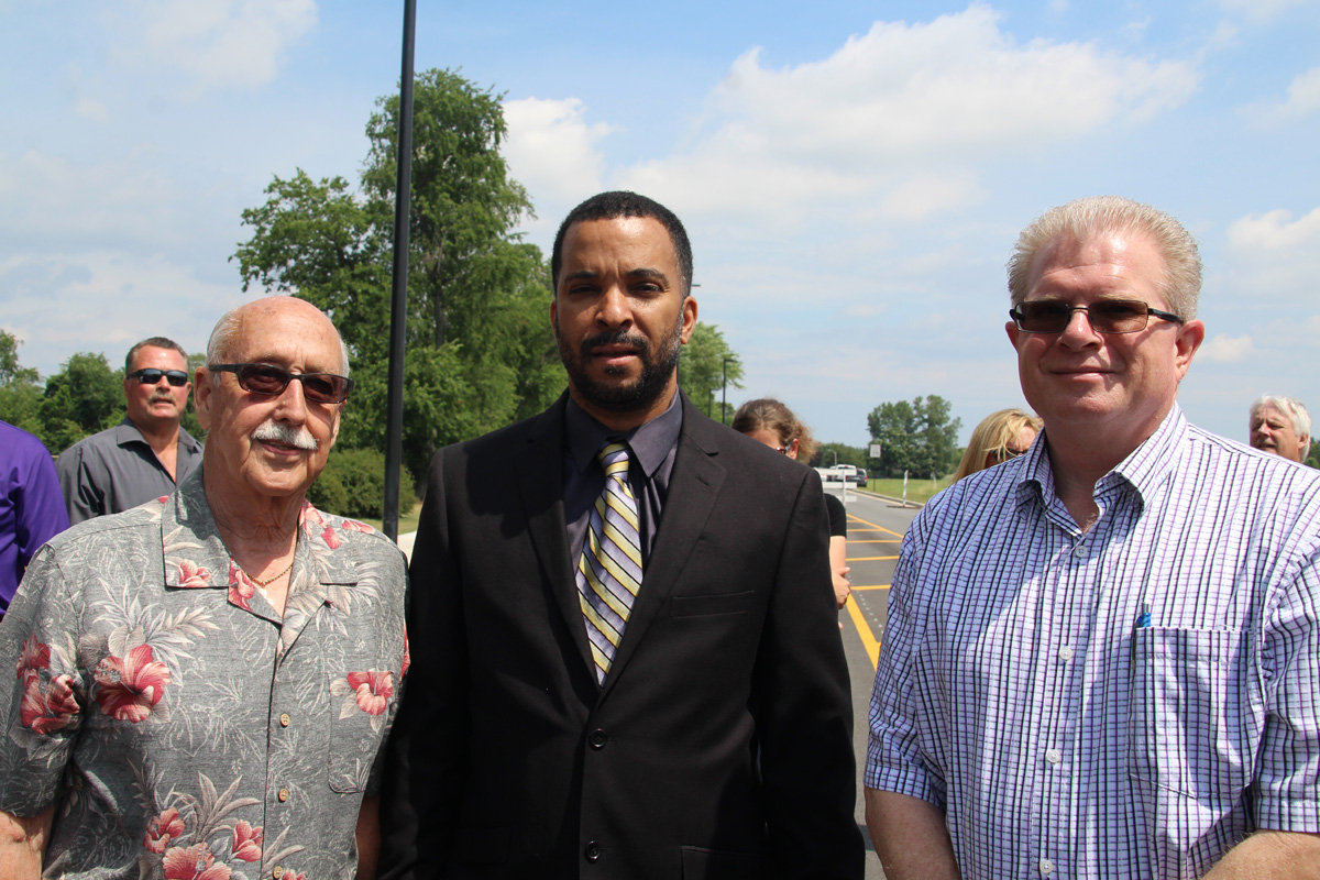 hobart-61st-ave-ribbon-cutting-2017-6