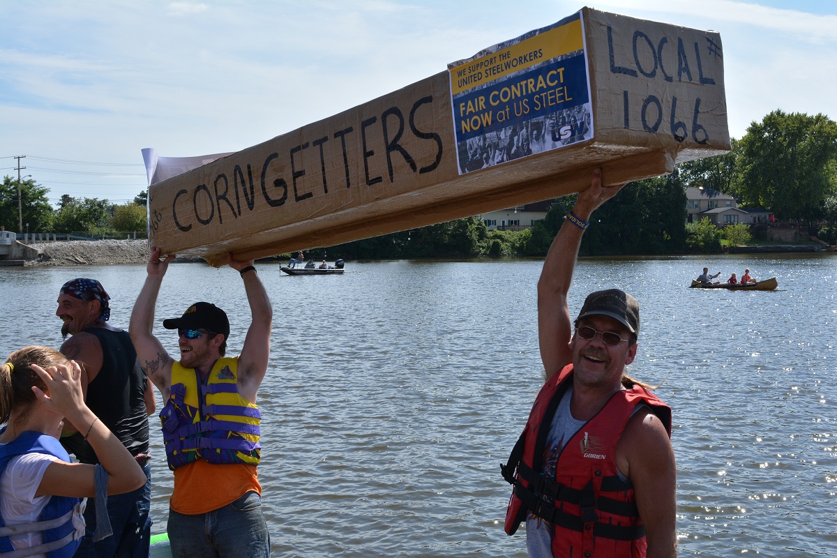 hobart-cardboard-boat-race-2015 57