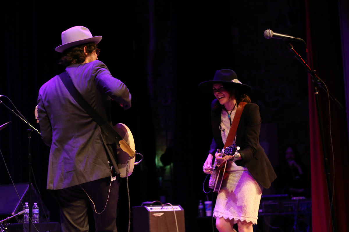 HoneyHoney-at-MOP-2016-5