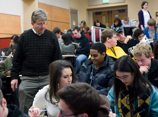 Purdue Helping Students Succeed in Foundational Classes