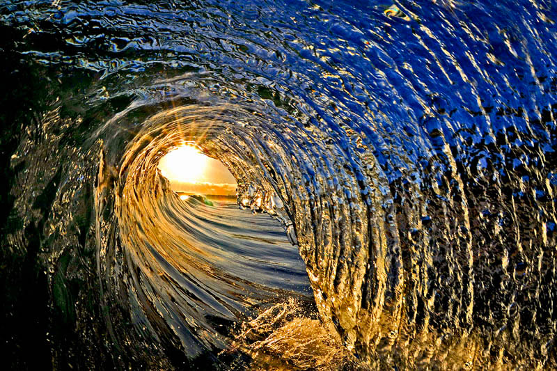 inside-a-wave-clark-little