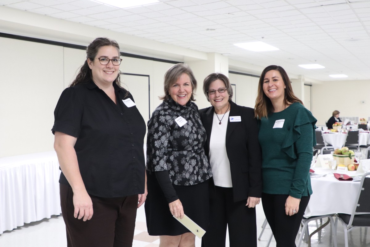 IU-Nonprofit-Leadership-Classes-Graduation-Grant-Awards-Luncheon-2018 7356