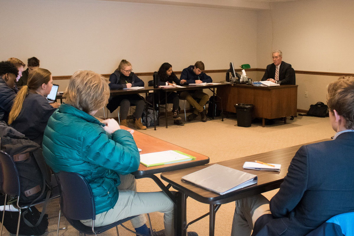 La-Porte-Mayor-Mark-Krentz-Pays-a-Visit-to-La-Lumiere-School-Journalism-Classes_03