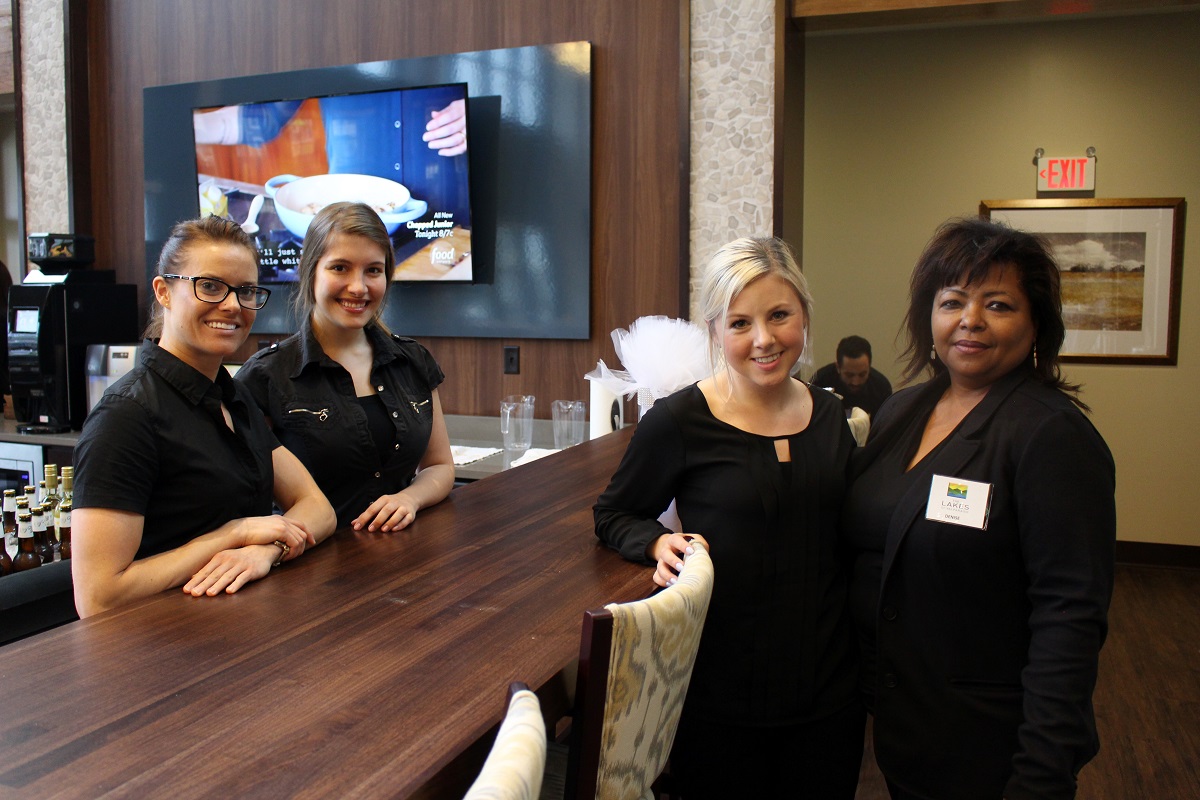 Lakes-Valpo-Ribbon-Cutting 1