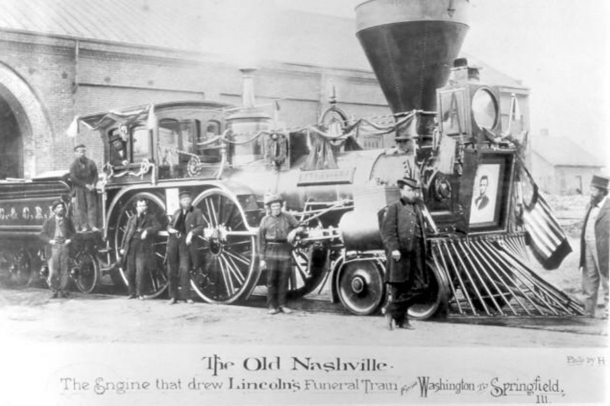 LincolnTrain1