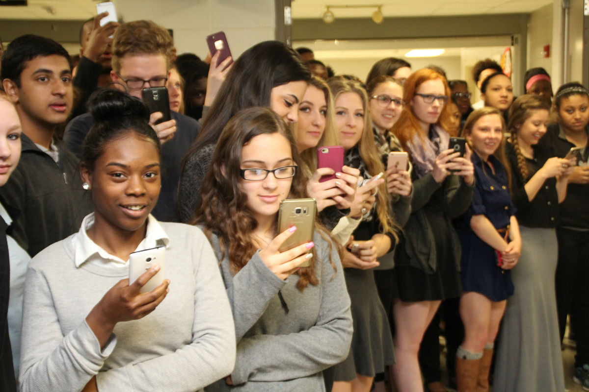 MCHS-grand-march-2016-3