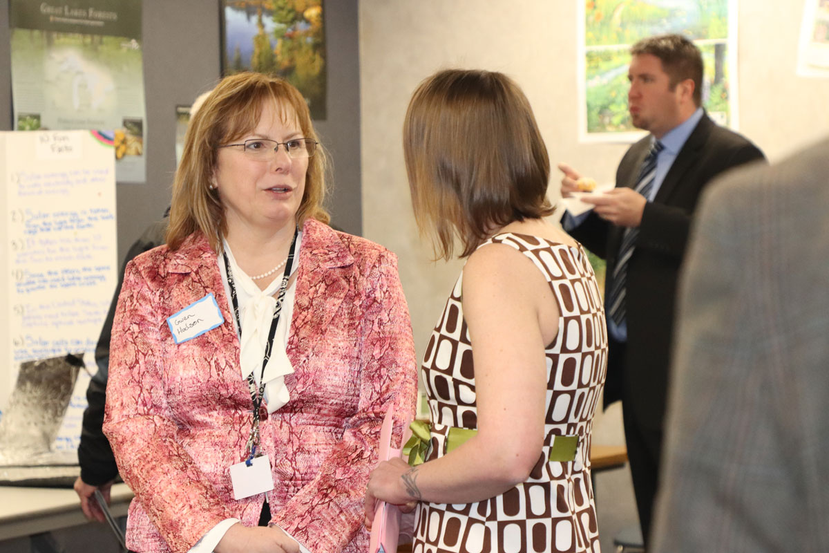 Michigan-City-Area-Schools-Celebrate-Completion-of-Solar-Project_04