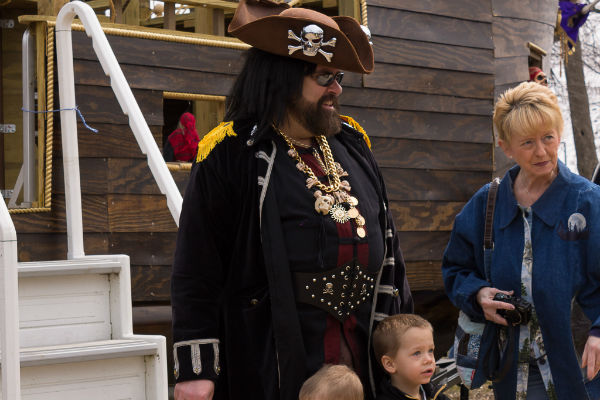 Michigan-City-Easter-Egg-Hunt-2013-4