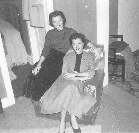 Nancy-and-Mary-Yakovatz-1952