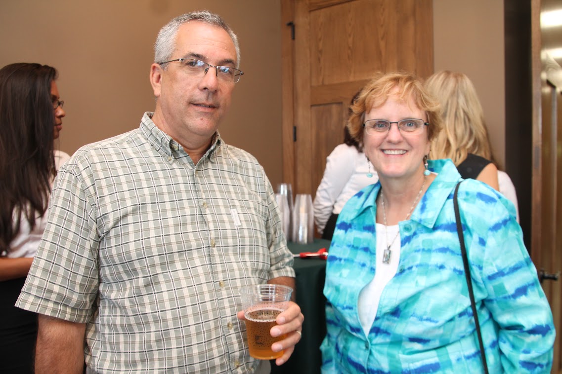 Oak-Partners-Ribbon-Cutting-2016-05