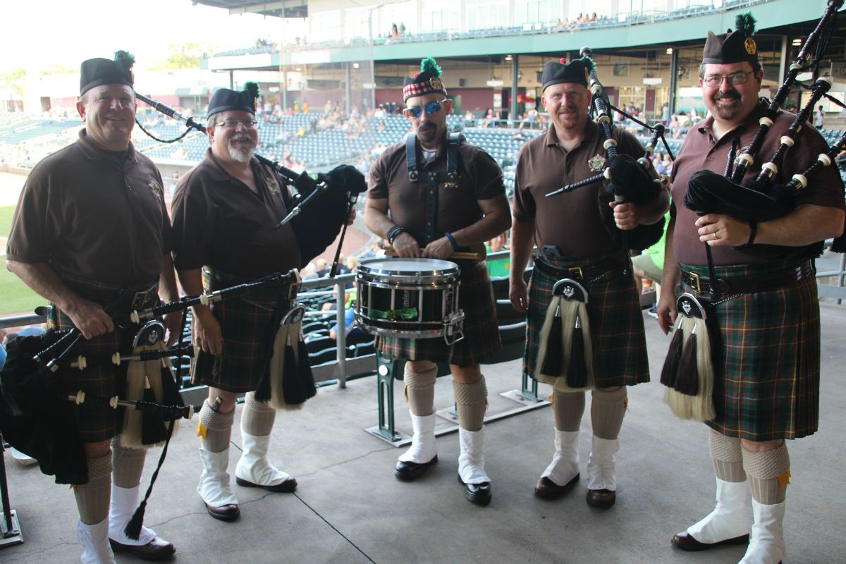 railcats-blue-night-2017-6