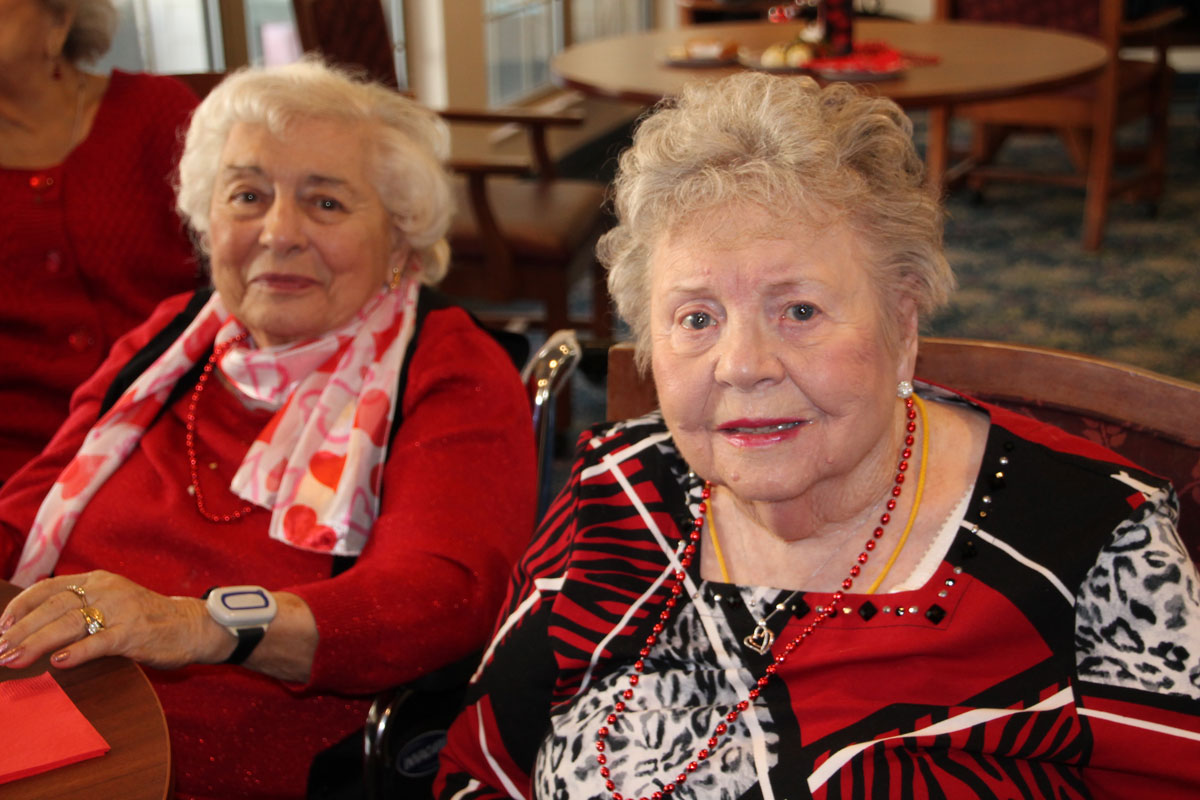 Rittenhouse-Residents-Do-the-Cupid-Shuffle-at-2017-Sweetheart-Dance-05