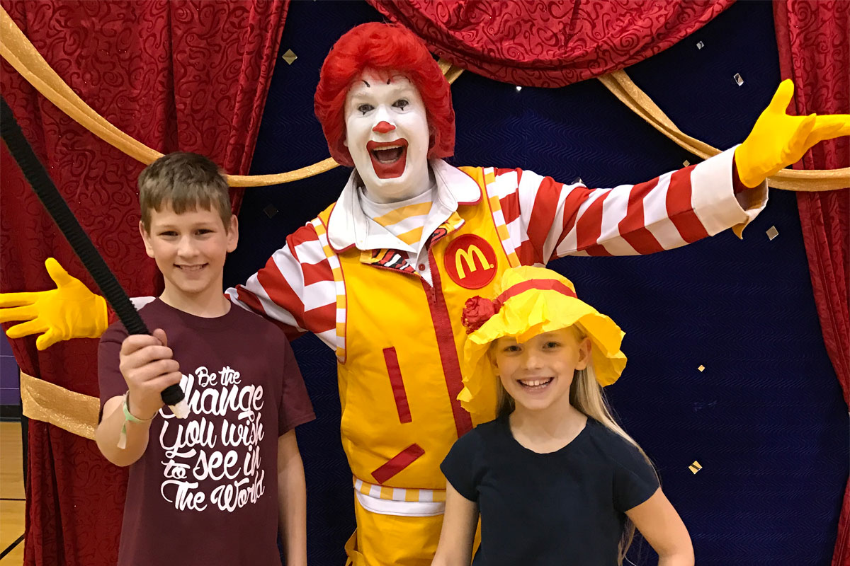 Ronald-McDonald-Surprises-Merrillville-Intermediate-School-2017_01