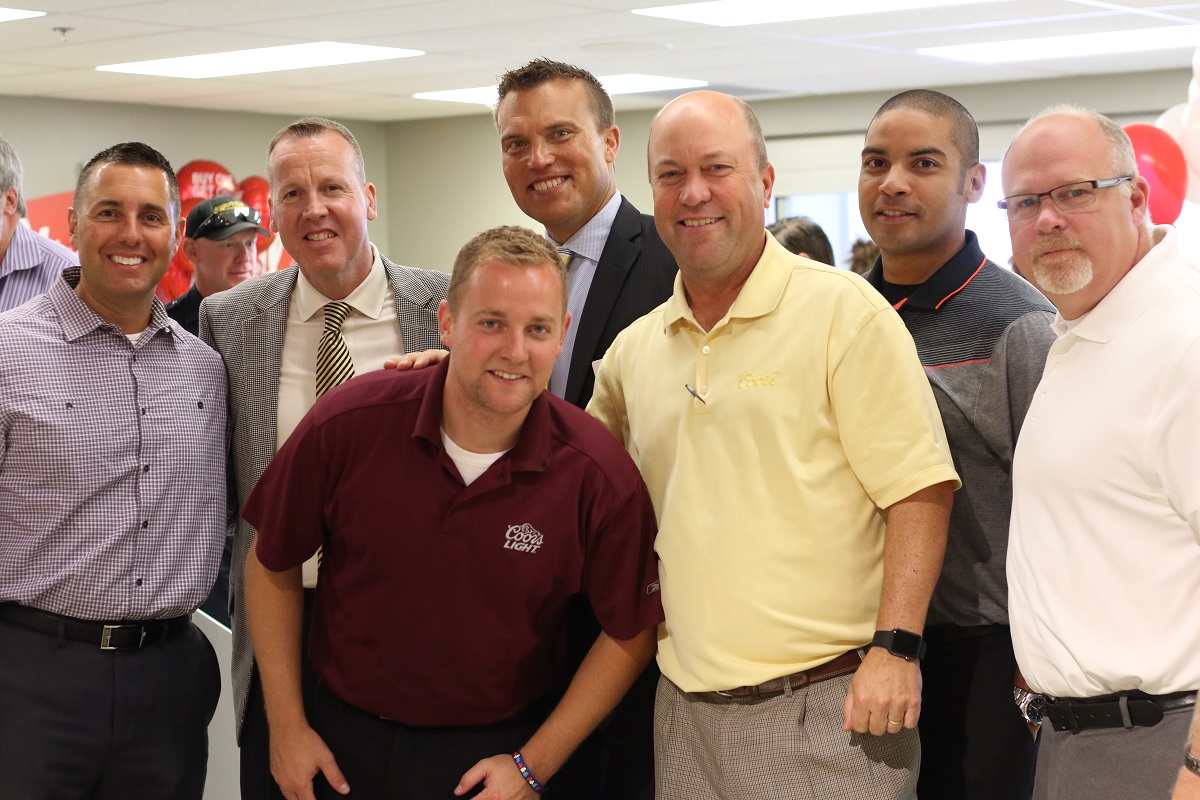 Strack &amp; Van Til of Schererville Takes Grocery Shopping to the Next Level