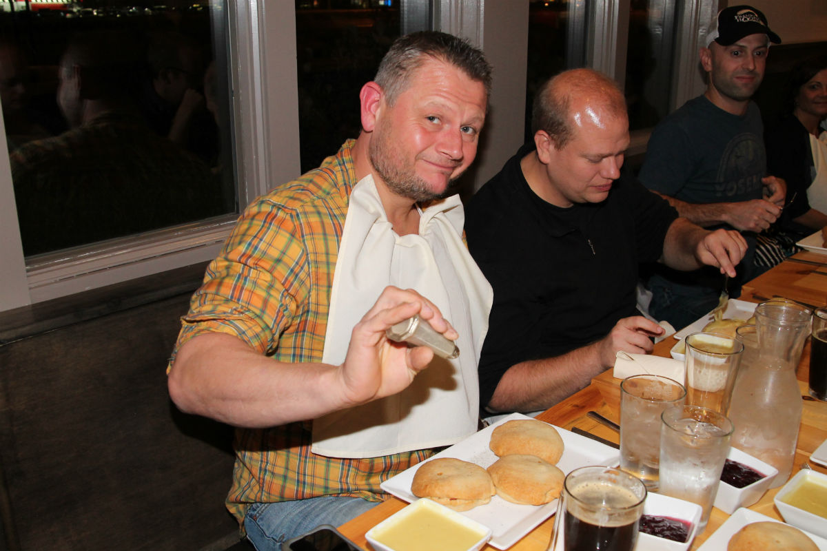 Strongbow-Turkey-Pie-Eating-Comp-2014-2